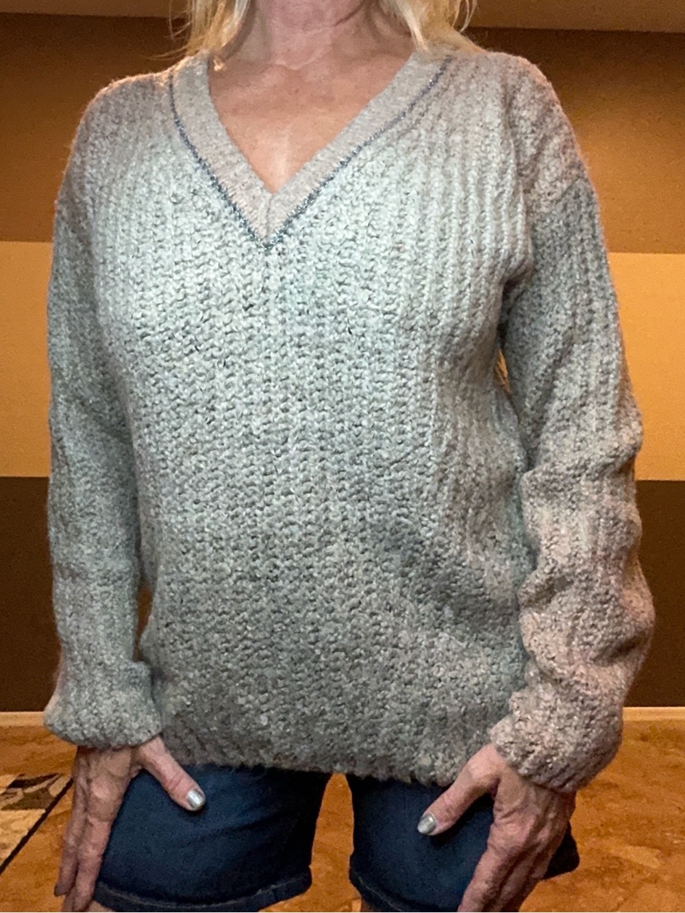 VENUS Ombre Knit  V-Neck Cozy Soft Sweater in Pink-grey